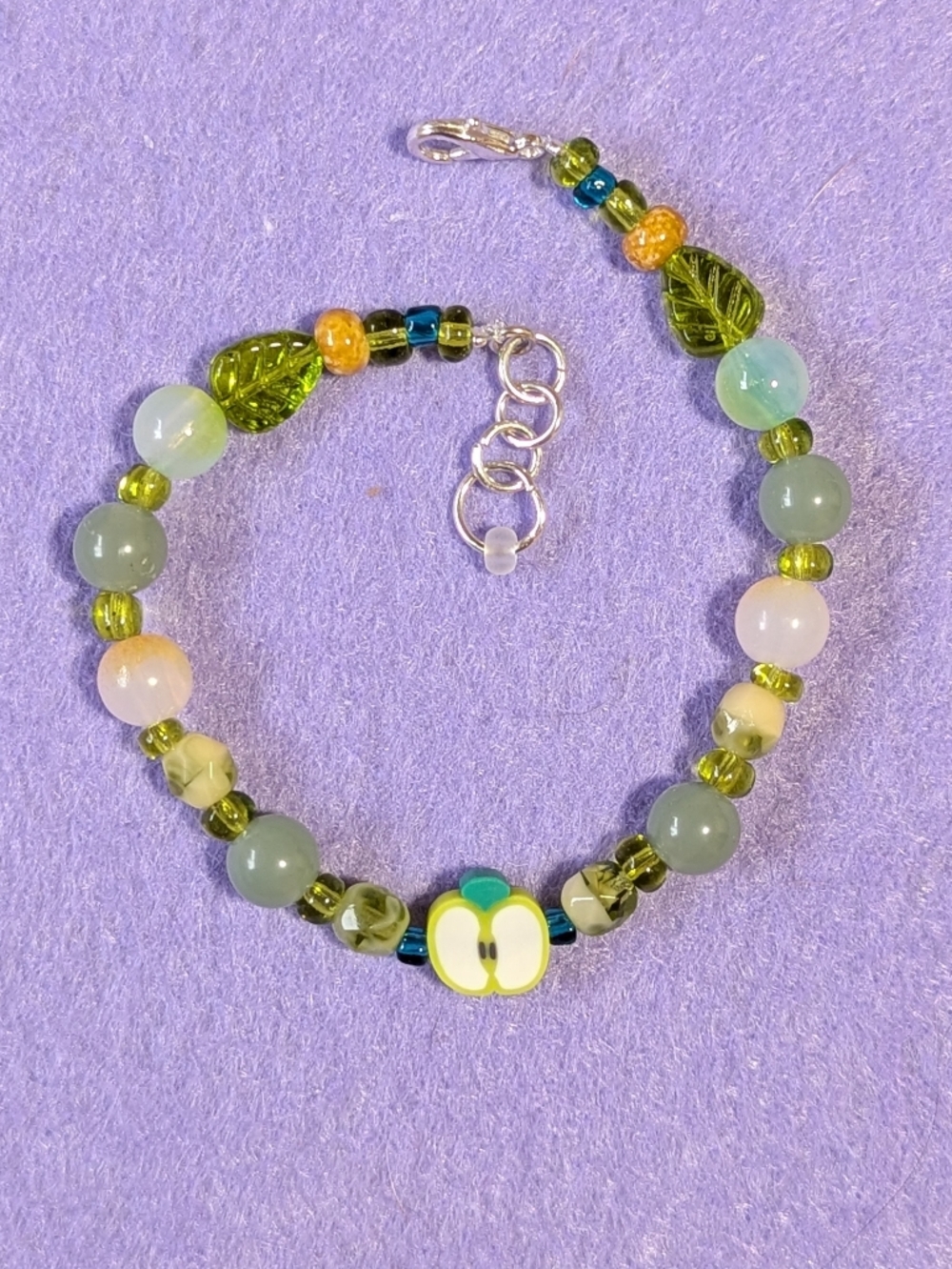 Green Apple Twee Beaded Bracelet 🍏